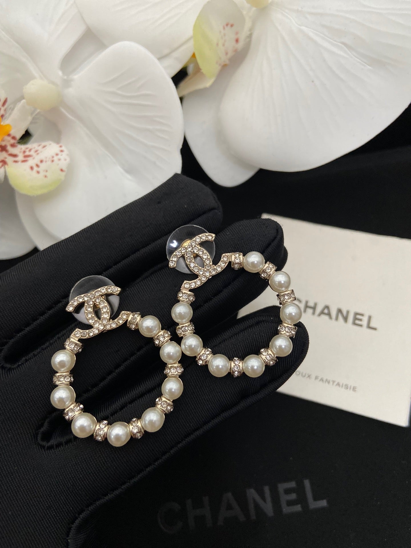 CC pearl hoops