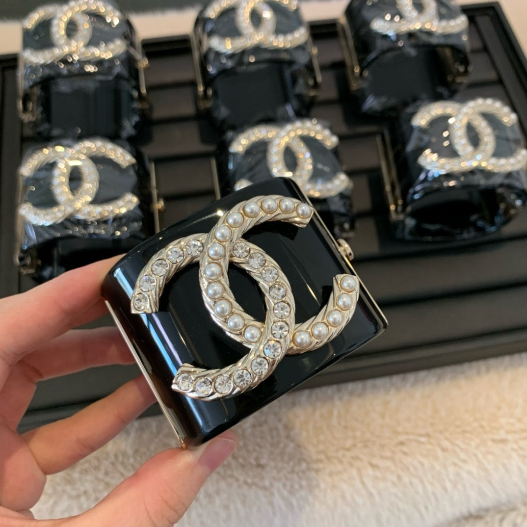 CC crystal cuff