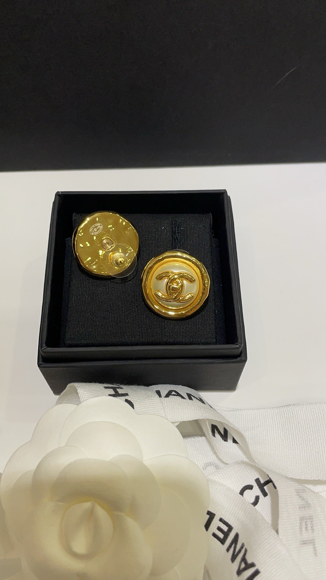 Amber button earrings