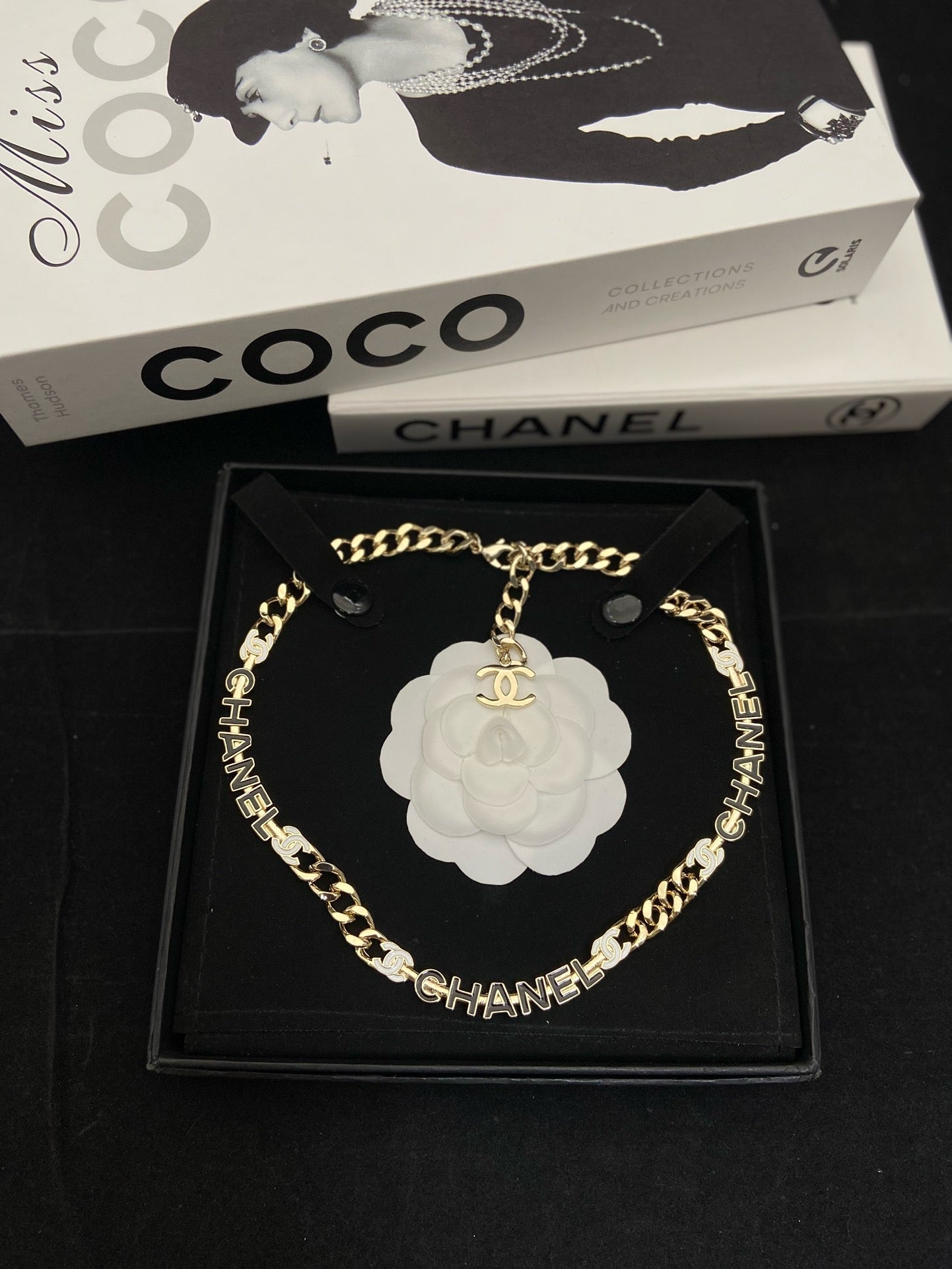 Coco chain necklace