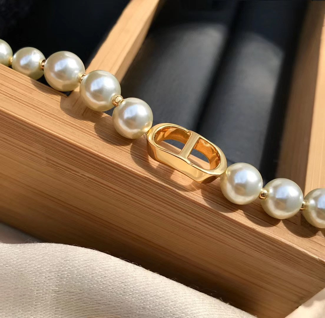 CD classic pearl bracelet