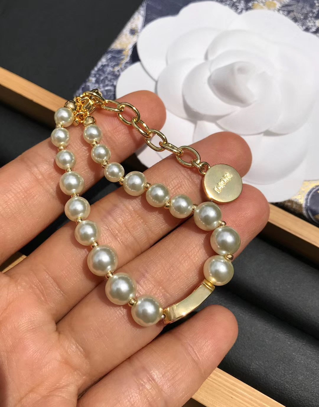 CD classic pearl bracelet