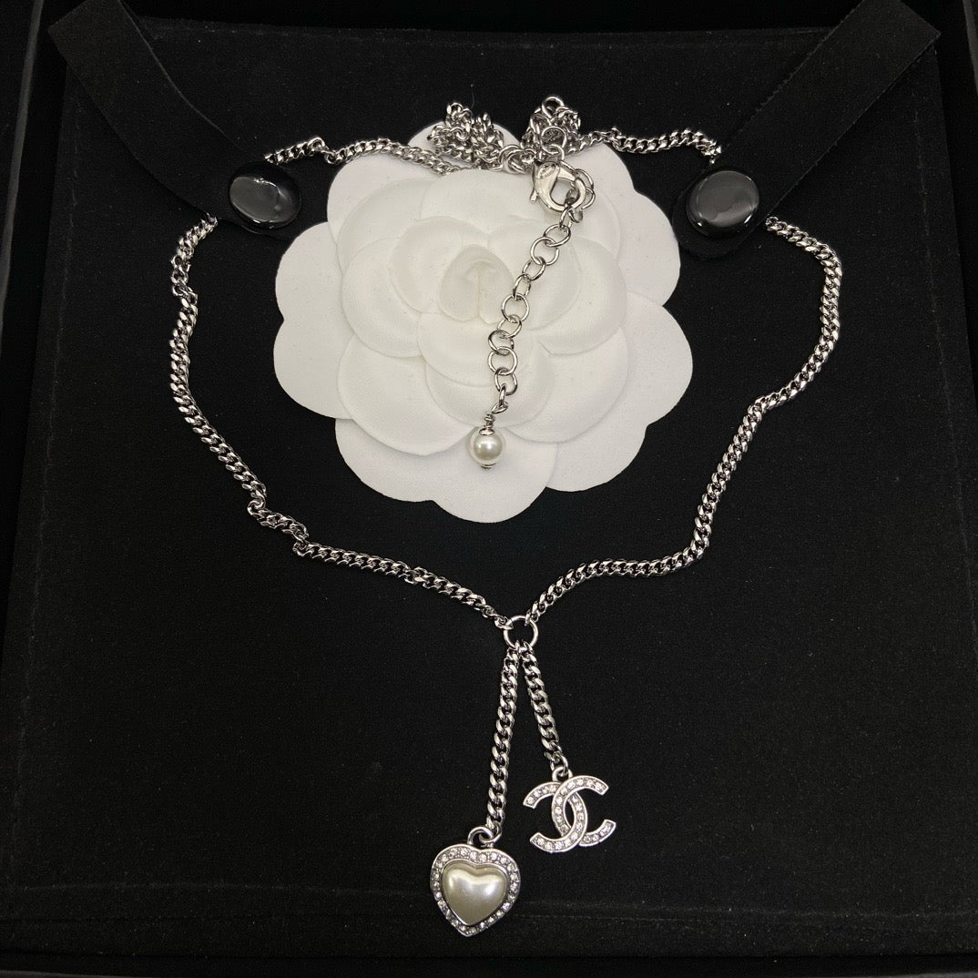 Cici heart necklace