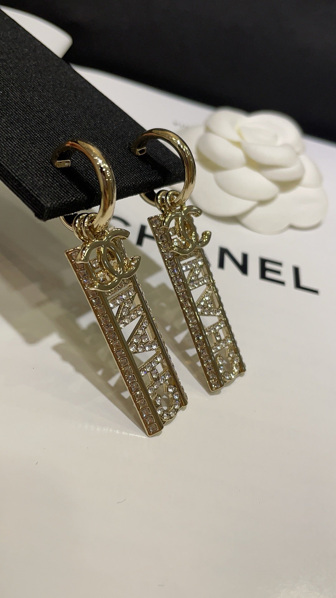 Cindy crystal  earrings