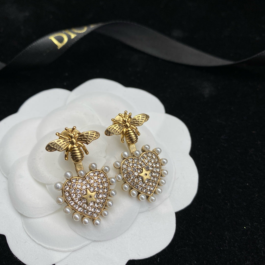 Dio little bee earrings