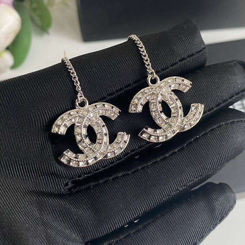 Cicy pendant earrings