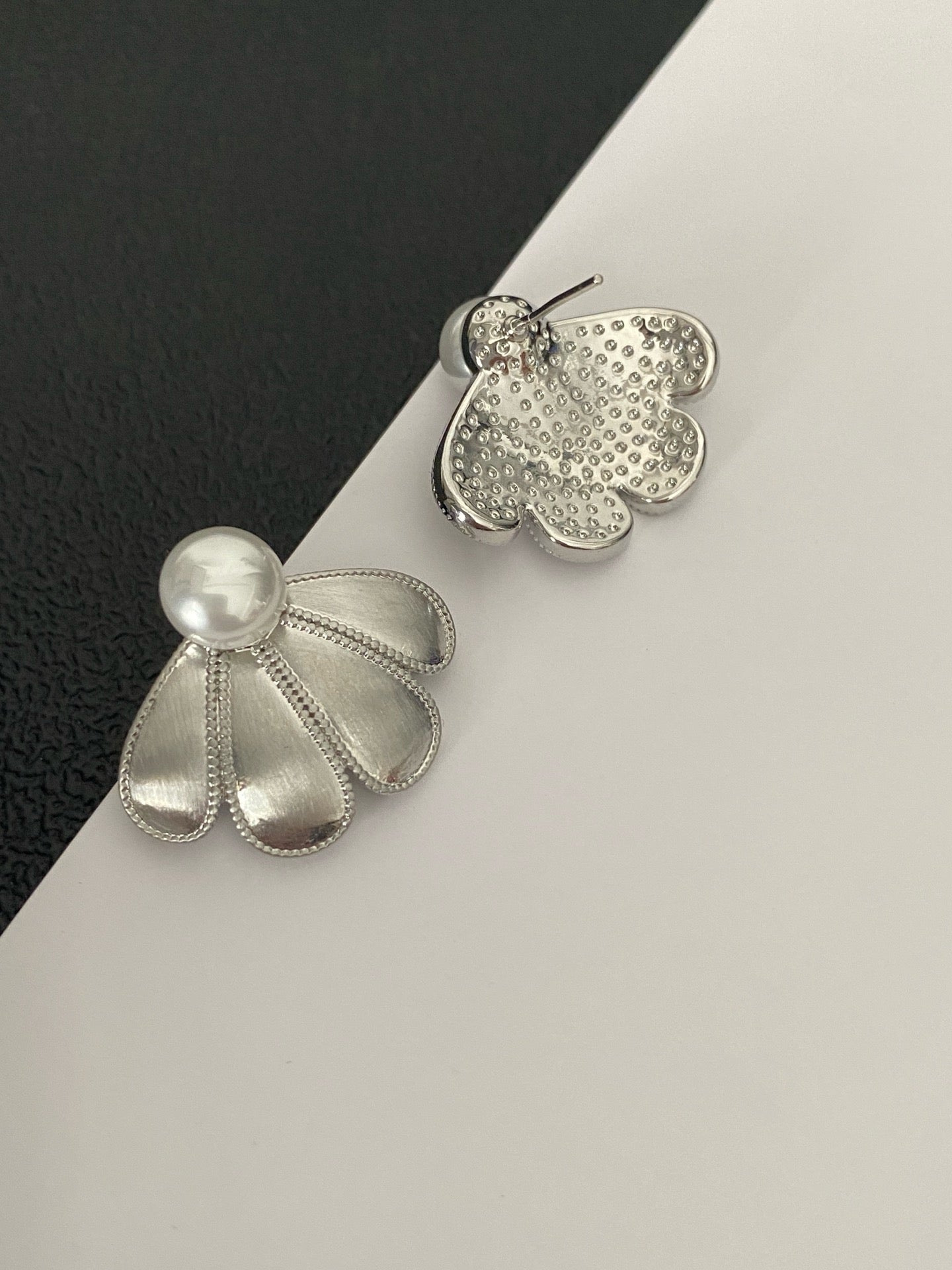 Sophie shell earrings