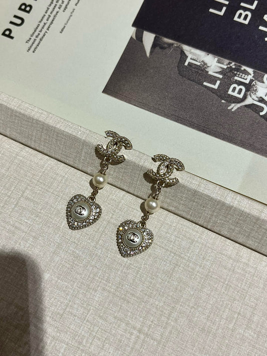 Vintage Cc heart earrings