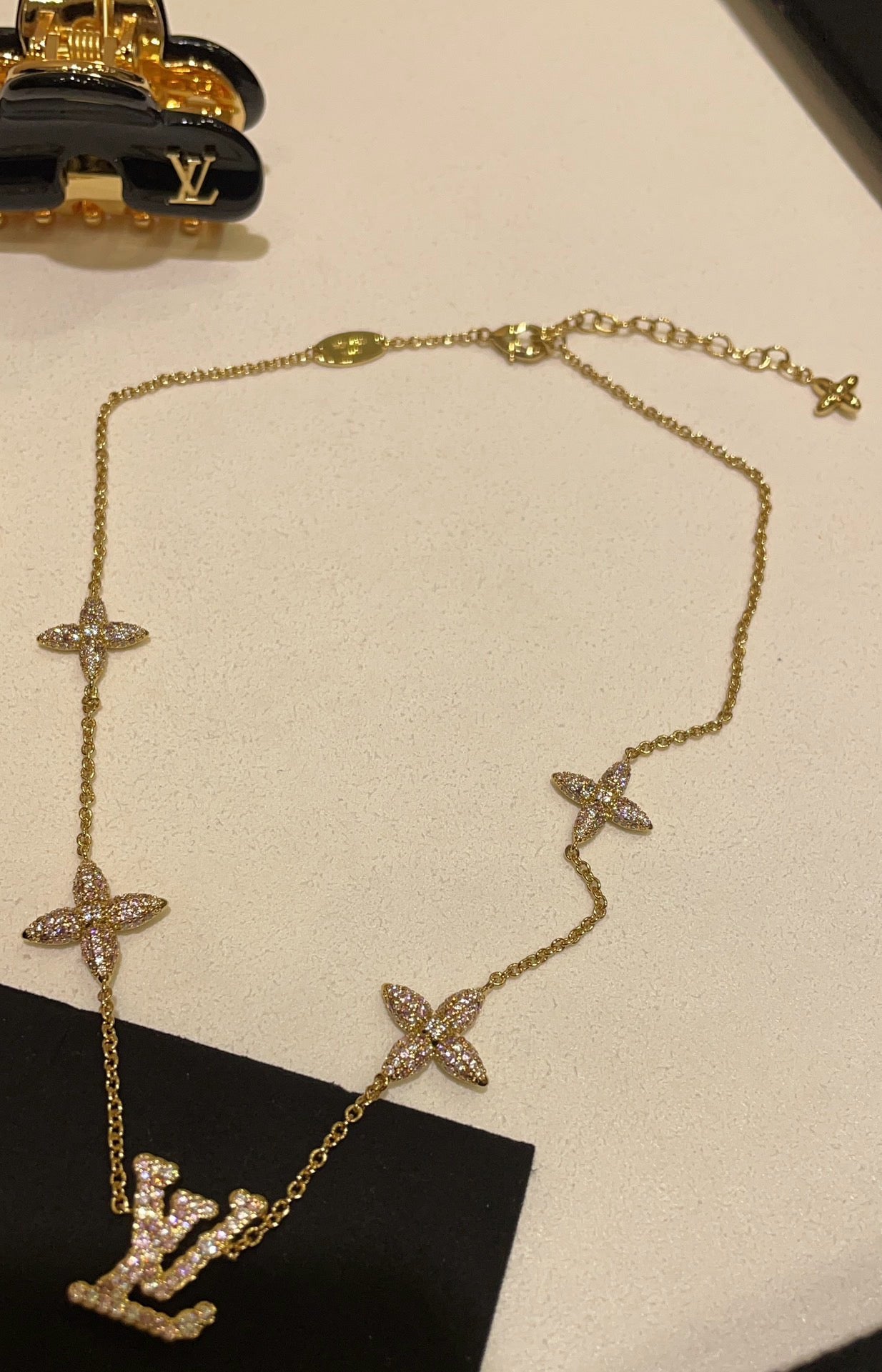 Lynn star necklace