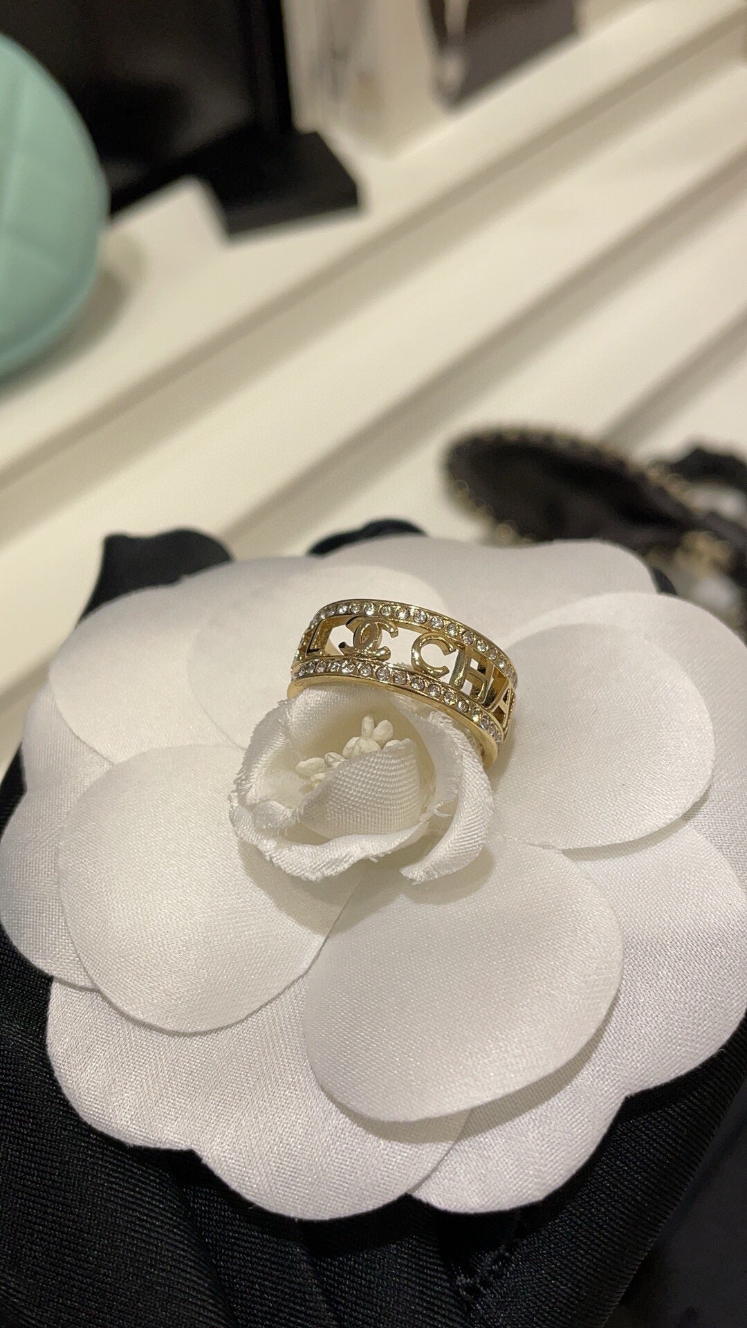 Coco crystal ring