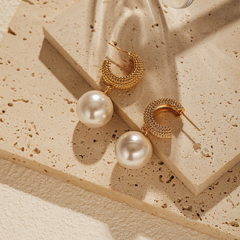 vintage pearl earrings