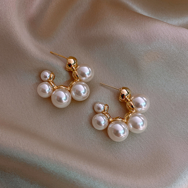 Claire Pearl Earrings